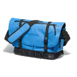 Axelremsväska Eastpak Chaser image-0