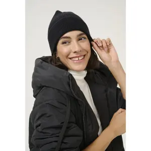 Women's hat KAFFE Kalotte image-1