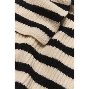 Women's scarf KAFFE Kania image-2