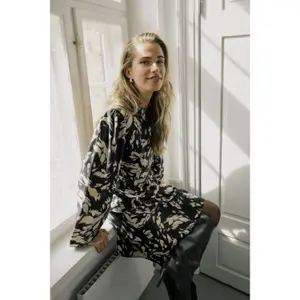 Women's dress KAFFE Ulla image-6