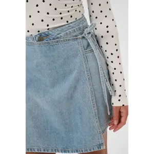 Jupe-short femme KAFFE Kajordi image-6