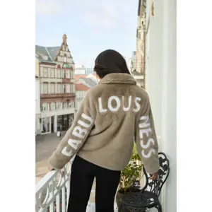Women's faux fur jacket KAFFE Rosa image-2