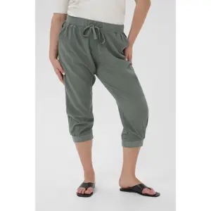 Women's Trousers KAFFE Curve Nana Capri image-5