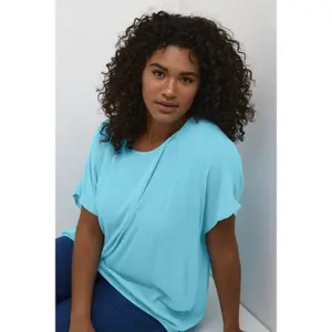 Women's short-sleeved blouse KAFFE Curve Ami Stanley image-5