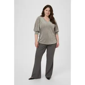 Blusa de mujer KAFFE Curve Cacanna image-1
