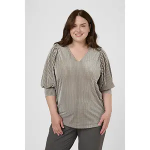 Blusa de mujer KAFFE Curve Cacanna image-3