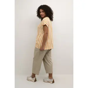 Blusa de mujer KAFFE Curve Sida Wing image-5