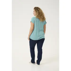 Blusa de mujer KAFFE Curve Sida Wing image-4