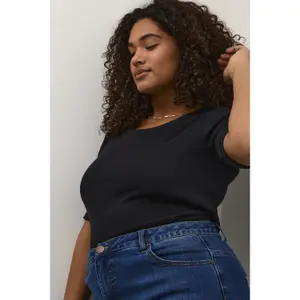 Women's T-shirt KAFFE Curve Carina image-5