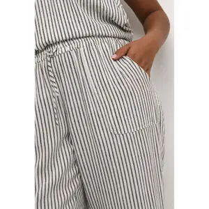 Calças de mulher KAFFE Curve KCMille image-6