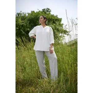 Calças de mulher KAFFE Curve KCMille image-5