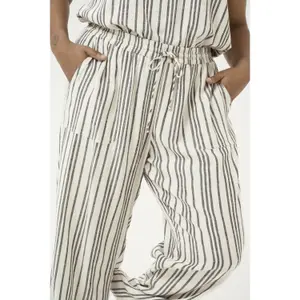 Calças de mulher KAFFE Curve Mille image-2