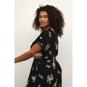 Women's dress KAFFE Curve Jenna image-5