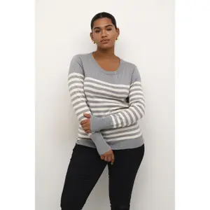 Sweater listrado em malha para mulher KAFFE Curve Lizzy image-5
