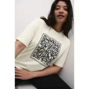 Women's T-shirt KAFFE Curve KCMeri image-5