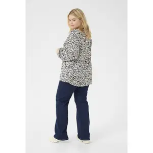 Blusa de manga larga para mujer KAFFE Curve Mahlena image-4
