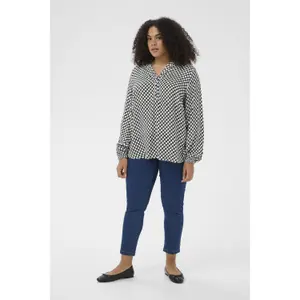 Blusa de mujer KAFFE Curve Mahlena image-2