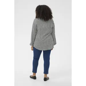 Blusa de mujer KAFFE Curve Mahlena image-4