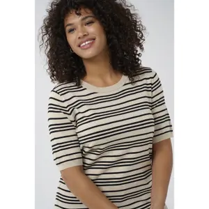 Sudadera rayada de manga corta para mujer KAFFE Curve Lizzy image-3