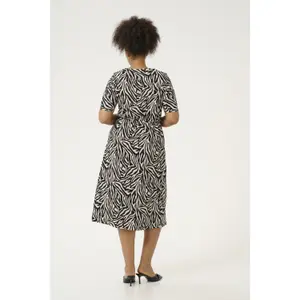Women's dress KAFFE Curve Ivena image-4