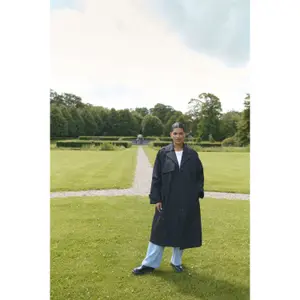 Women's trench coat KAFFE Curve Saliva image-4