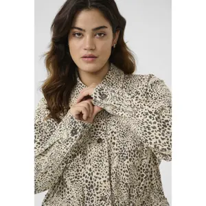 Women's overshirt KAFFE Curve Lisia image-5
