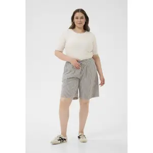 Women's shorts KAFFE Curve Nana Striped image-4