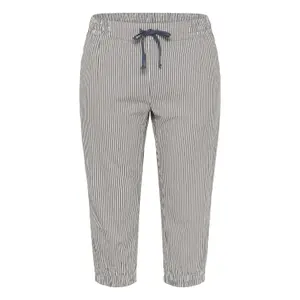 Women's Trousers KAFFE Curve Nana Striped Capri image-0