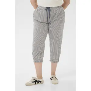 Women's Trousers KAFFE Curve Nana Striped Capri image-3