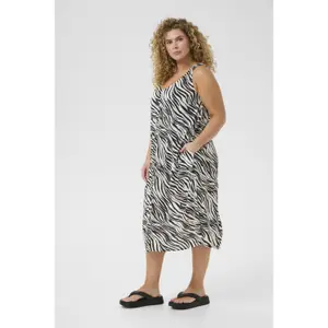 Women's printed dress KAFFE Curve KCCaisy Ami image-4