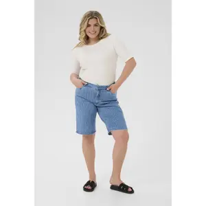 Women's Bermuda shorts KAFFE Curve Reeca image-1