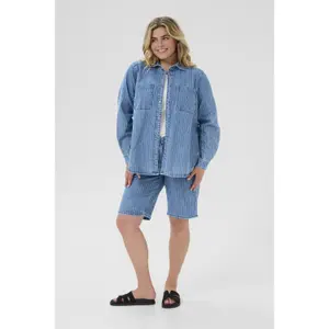 Women's Bermuda shorts KAFFE Curve Reeca image-2