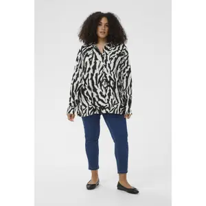 Women's blouse KAFFE Curve KCHaila image-1