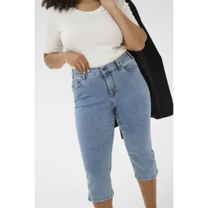 Γυναικείο Slim jeans KAFFE Curve Vilana Capri image-5
