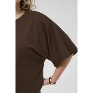 Γυναικείο T-shirt KAFFE Curve Stormi image-6