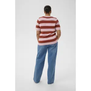 Γυναικείο πουκάμισο με ανοιχτό λαιμό KAFFE Curve Regitta Stripe image-6