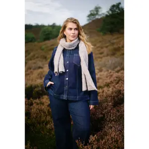 Women's denim jacket KAFFE Curve Kcallie image-3