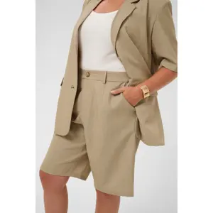 Women's shorts KAFFE Curve Kcjulia image-5