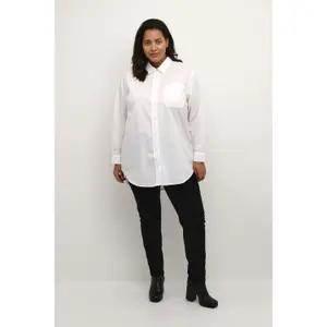 Woman's shirt KAFFE Curve Lone image-3