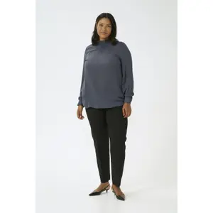 Blusa feminina KAFFE Curve Trudi image-1