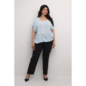 Blusa feminina KAFFE Curve Ami Stanley image-1