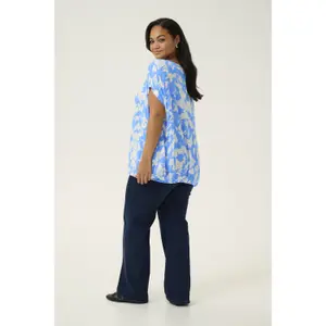 Blusa feminina KAFFE Curve Lokana image-3