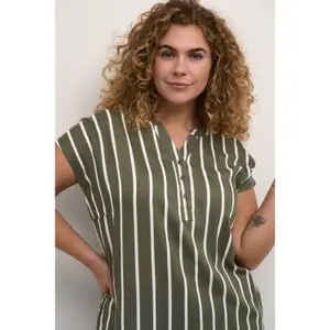 Blusa de mujer KAFFE Curve Sida Wing Sl image-5