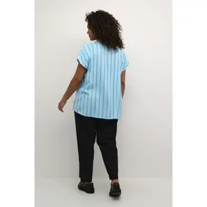 Blusa de mujer KAFFE Curve Sida Wing Sl image-4