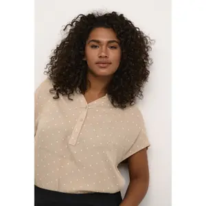 Blusa de mujer KAFFE Curve Sida Wing Sl image-5