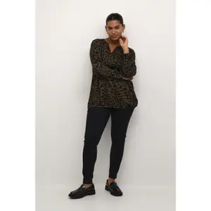 Blusa de manga comprida feminina KAFFE Curve Diana image-1