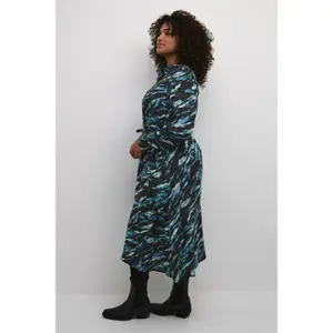 Vestido de camisa de mulher KAFFE Curve Natalia image-4