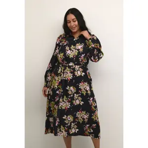 Vestido de camisa de mulher KAFFE Curve Natalia image-2