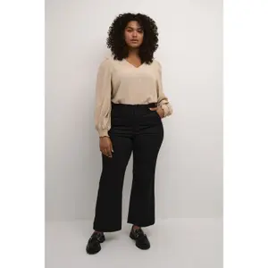 Women's flared chinos KAFFE Curve Leana image-1