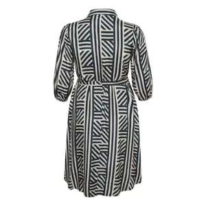 Women's printed dress KAFFE Curve Fia Shantoon image-3